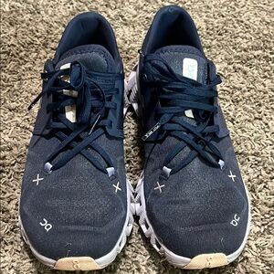On Running Athletic Shoes with Cushioned Sole